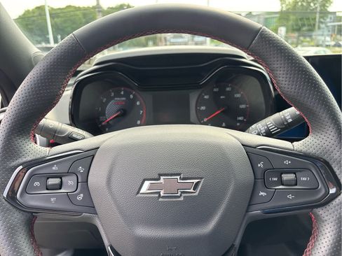 Used 2024 Chevrolet Trax RS w/ Driver Confidence Package FWD image 10