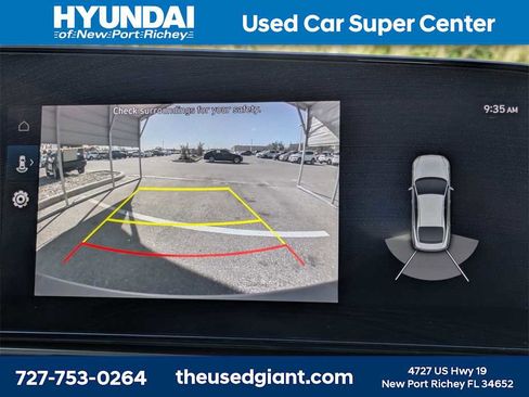 Used 2023 Hyundai Elantra Limited image 22