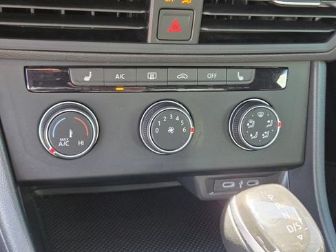 Certified 2024 Volkswagen Jetta Sport FWD image 23