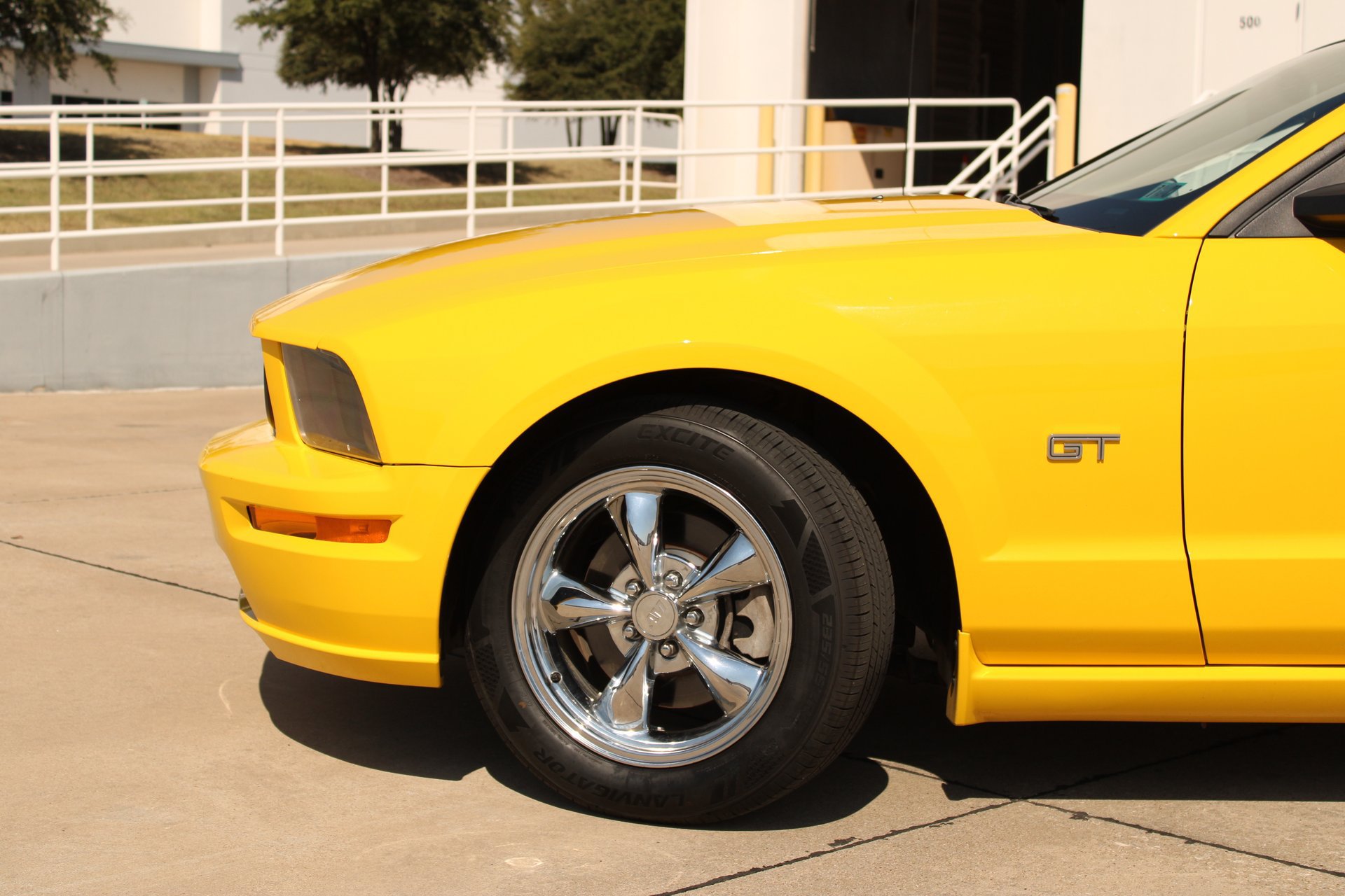 Used 2005 Ford Mustang GT RWD image 33