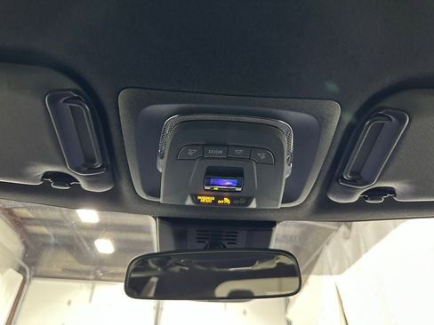 Used 2025 Toyota Corolla SE FWD image 39