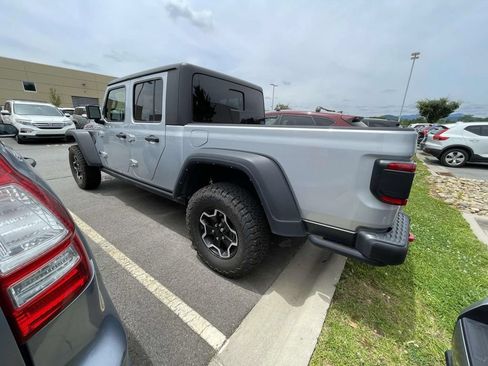 Used 2022 Jeep Gladiator Rubicon w/ LED Lighting Group AWD/4WD image 3