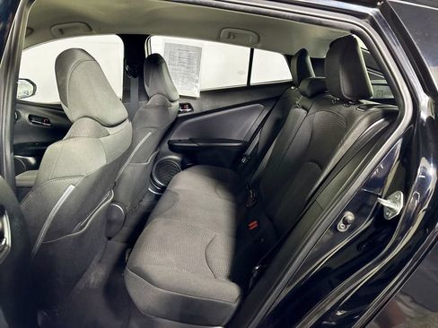 Used 2021 Toyota Prius LE FWD image 19
