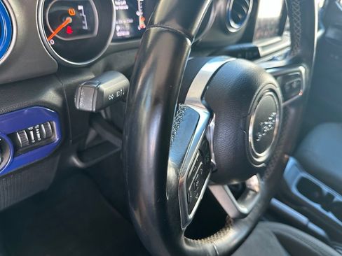 Used 2020 Jeep Wrangler Unlimited Sahara AWD/4WD image 19
