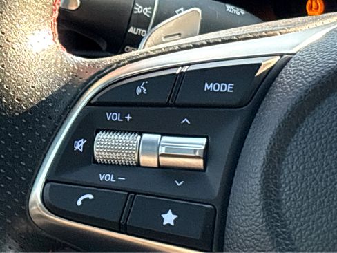 Used 2022 Genesis G70 3.3T w/ Sport Advanced Package image 13