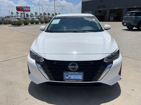 Certified 2025 Nissan Sentra S FWD image 2