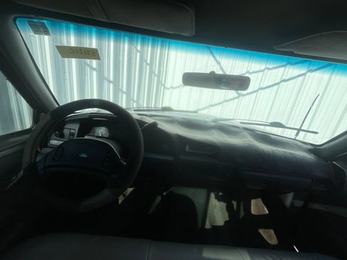 Used 1993 Ford F250 4x4 Regular Cab image 13