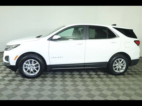 Used 2023 Chevrolet Equinox LT AWD/4WD image 13
