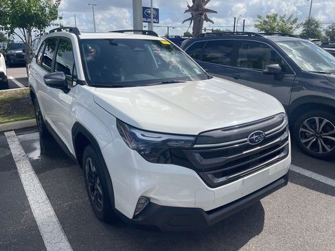 Used 2026 Subaru Forester Premium AWD/4WD image 3