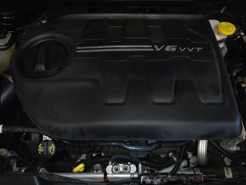 Used 2018 Jeep Cherokee Trailhawk w/ Quick Order Package 27L AWD/4WD image 30