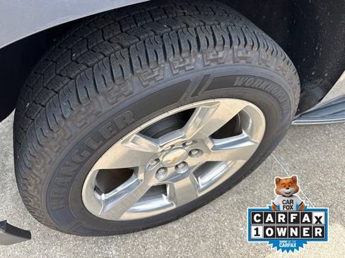 Used 2020 Chevrolet Tahoe Premier AWD/4WD image 2