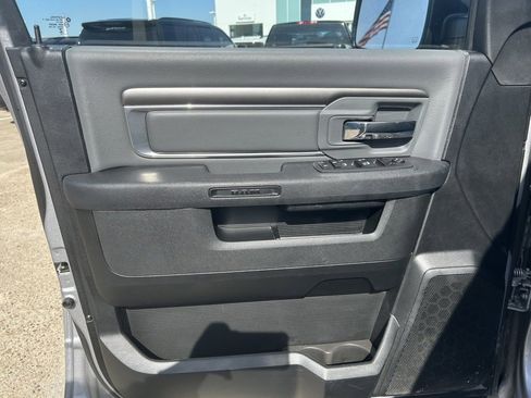 Used 2024 RAM 1500 Classic SLT image 9