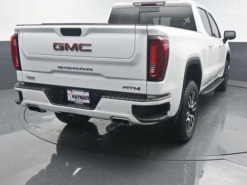 Used 2022 GMC Sierra 1500 AT4 w/ AT4 Preferred Package AWD/4WD image 5