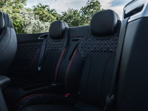 Used 2024 Bentley Continental GT Speed image 21