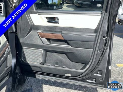 Used 2025 Toyota Sequoia Capstone AWD/4WD image 23