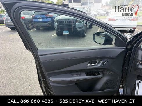 Certified 2024 Nissan Ariya AWD image 10