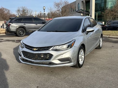 Used 2016 Chevrolet Cruze LT image 1