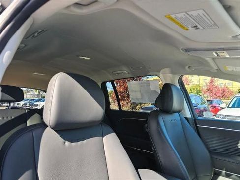 New 2026 Hyundai Ioniq 9 SEL AWD/4WD image 11