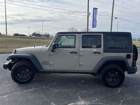 Used 2017 Jeep Wrangler Unlimited Sport w/ Connectivity Group image 6