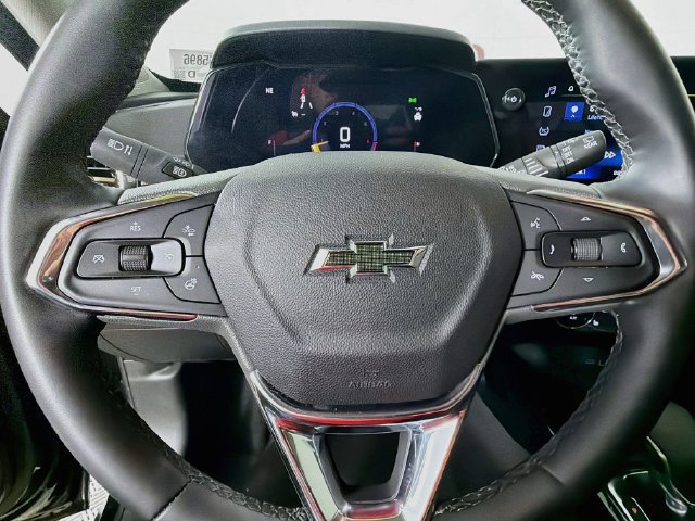 Used 2025 Chevrolet Trax ACTIV FWD image 13