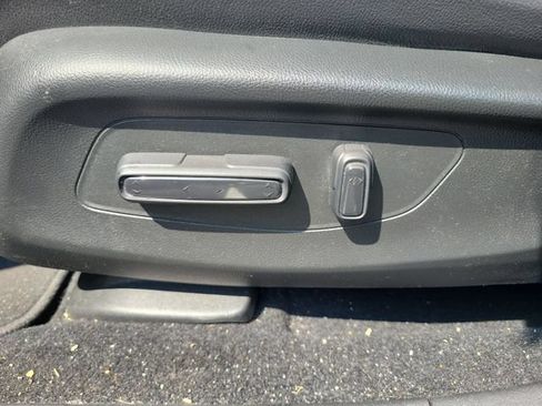 Used 2024 Honda HR-V EX-L image 40
