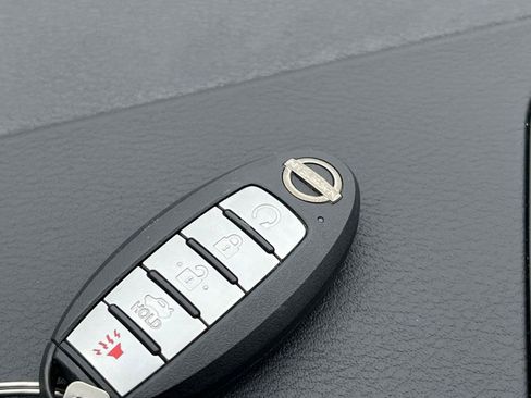 Used 2025 Nissan Altima 2.5 SV image 24