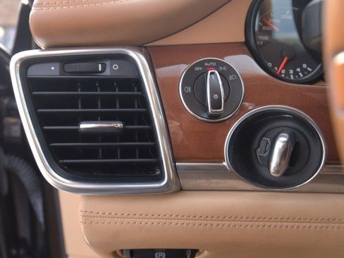 Used 2014 Porsche Panamera GTS image 20