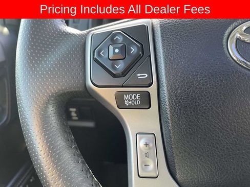 Used 2017 Toyota 4Runner Limited AWD/4WD image 28