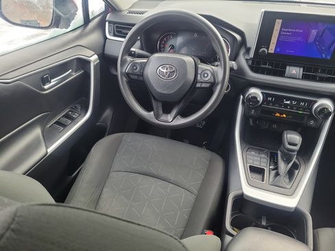 Used 2023 Toyota RAV4 XLE image 11