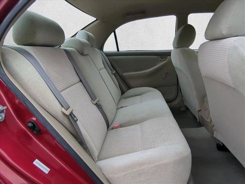 Used 2005 Toyota Corolla CE image 18