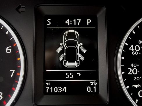 Used 2017 Volkswagen Tiguan Sport image 19