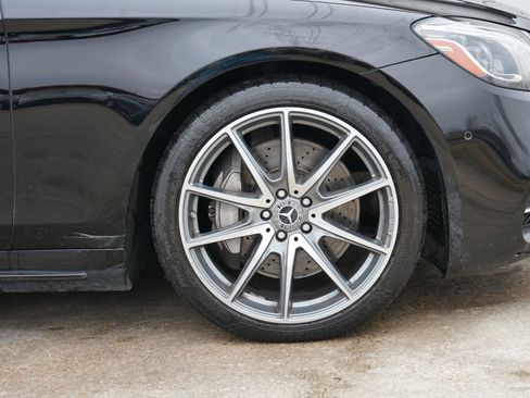 Used 2019 Mercedes-Benz S 560 S 560 Sedan 4D image 4
