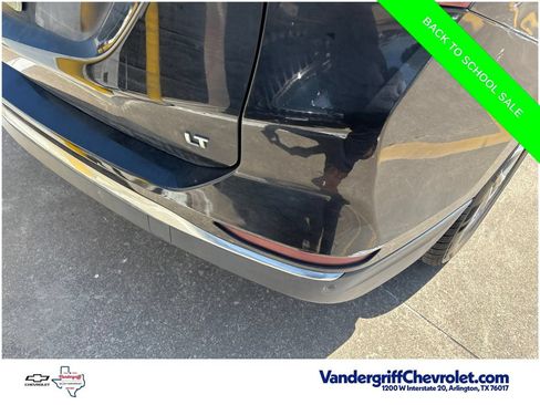 Used 2019 Chevrolet Equinox LT FWD image 10
