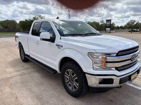 Used 2019 Ford F150 Lariat image 3