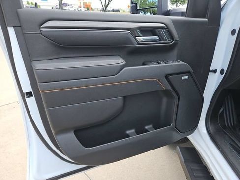 Used 2025 GMC Sierra 2500 AT4 AWD/4WD image 21