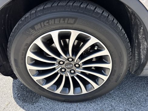 Used 2021 Lincoln Aviator Reserve w/ Equipment Group 201A RWD image 49