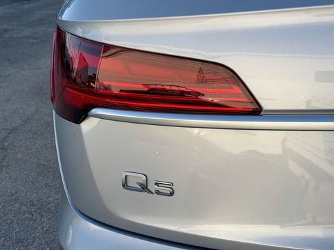 Used 2023 Audi Q5 2.0T Premium w/ Convenience Package AWD/4WD image 10