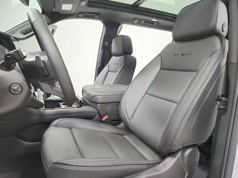 Used 2026 GMC Yukon XL Denali w/ Sun & Power Step Package AWD/4WD image 19