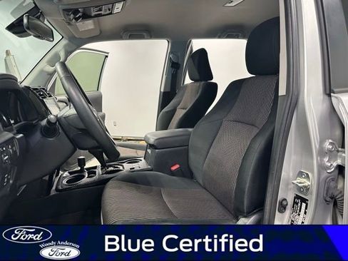 Used 2022 Toyota 4Runner TRD Off-Road image 18