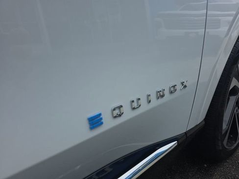 New 2026 Chevrolet Equinox EV LT image 13