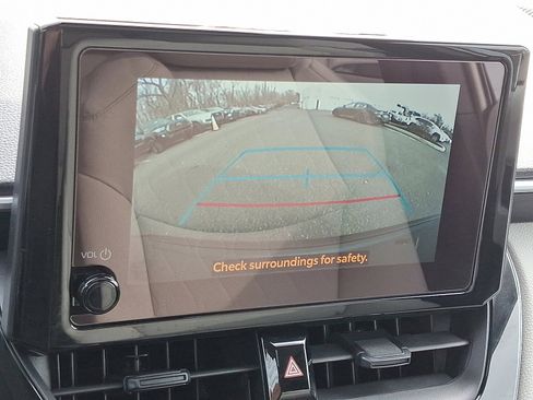 Certified 2023 Toyota Corolla Cross LE image 19