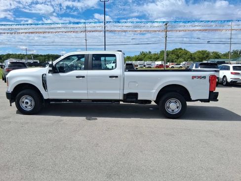 Used 2024 Ford F250 XL w/ FX4 Off-Road Package AWD/4WD image 11
