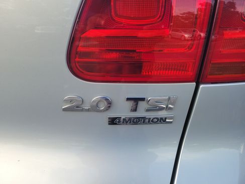 Used 2012 Volkswagen Tiguan S AWD/4WD image 10