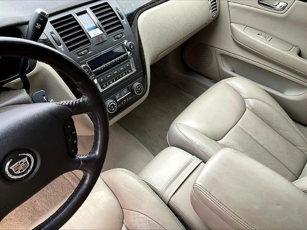 Used 2008 Cadillac DTS FWD image 20