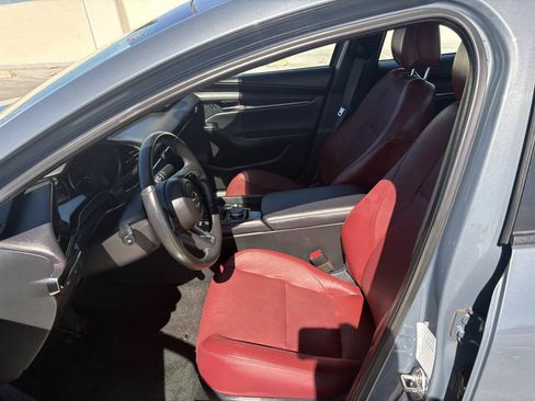 Used 2024 MAZDA MAZDA3 s image 13