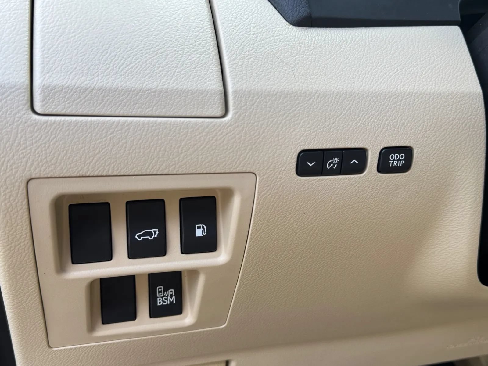Used 2015 Lexus RX 450h FWD image 21
