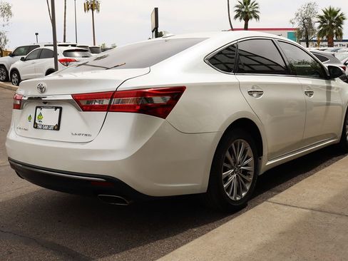 Used 2017 Toyota Avalon Limited w/ All Weather Liner Package FWD image 13