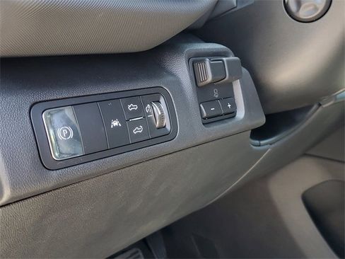 New 2025 Chevrolet Silverado EV LT image 14