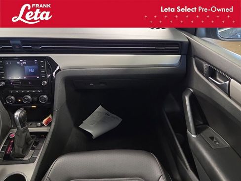 Used 2020 Volkswagen Passat 2.0T SE image 19
