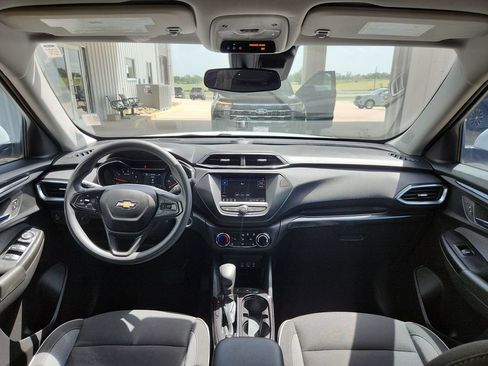 Used 2023 Chevrolet TrailBlazer LT FWD image 20